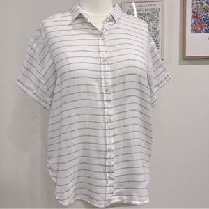 NWT Target Lightweight Button Down In White & Blue